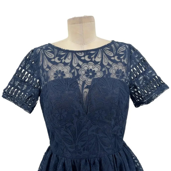 Chi Chi London Sheridan Dress Navy Blue Embroidered‎ Short Sleeve UK 12 US 8 - Picture 3 of 14
